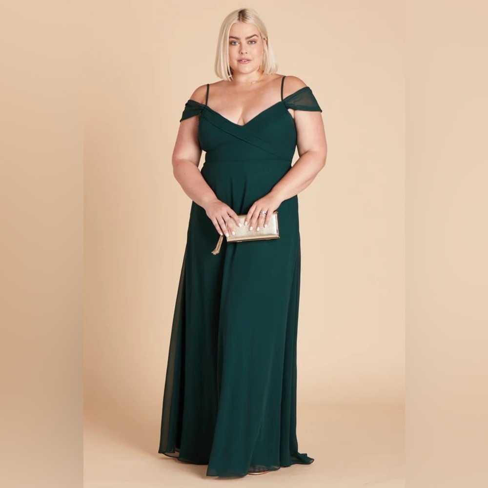 Elegant Green Off-Shoulder Dress